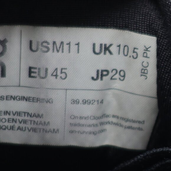 On Running Cloudstratus Men's Size US 11 Lace Up Sneakers Black Shoes 3999214 - Picture 3 of 16